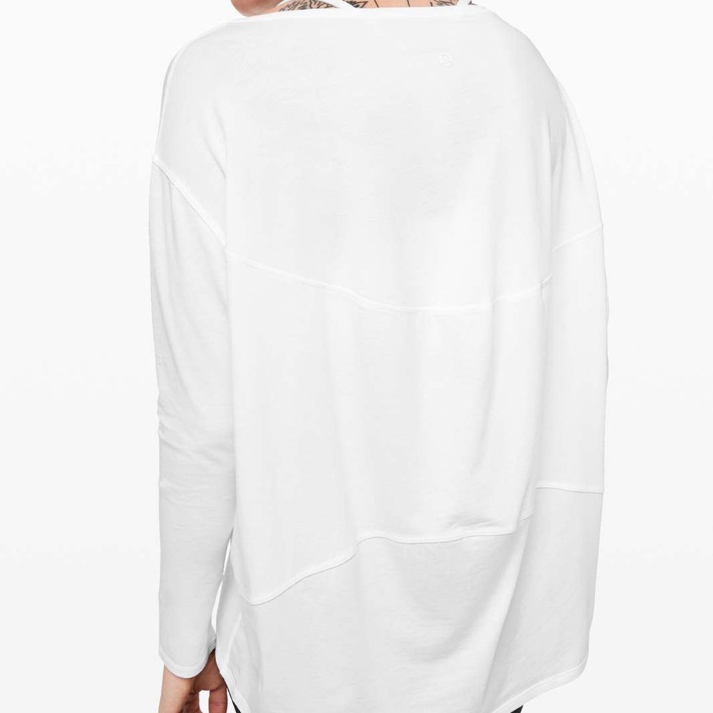 Lululemon Back in Action Long Sleeve